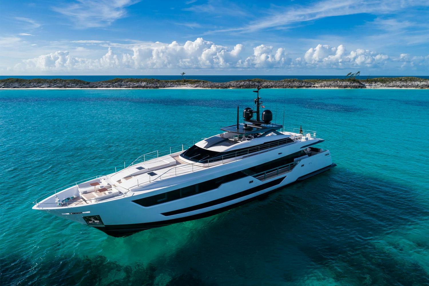 yachts for sale 120 ft